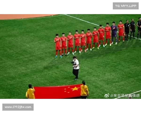 5000 天坚守!直播吧元老 @国足守护者燃爆重庆龙兴球场,见证国足末战绝平巴林 5000 天坚守!直播吧元老 @国足守护者燃爆重庆龙兴球场,见证国足末战绝平巴林